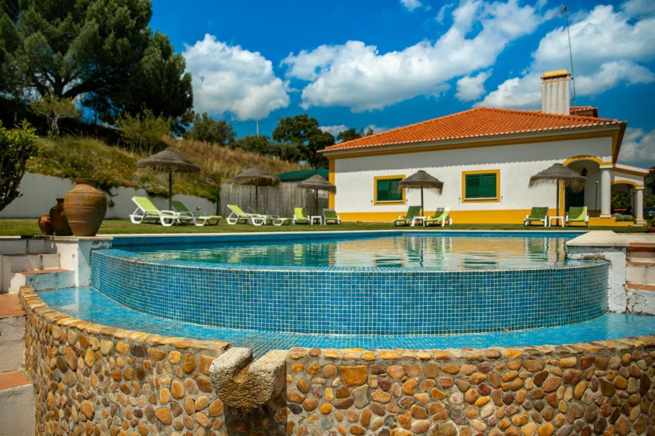 Vale De Ferreiros Guest House Abrantes Bagian luar foto