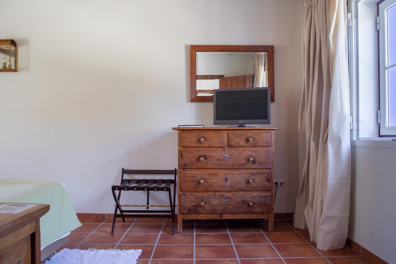 Vale De Ferreiros Guest House Abrantes Bagian luar foto