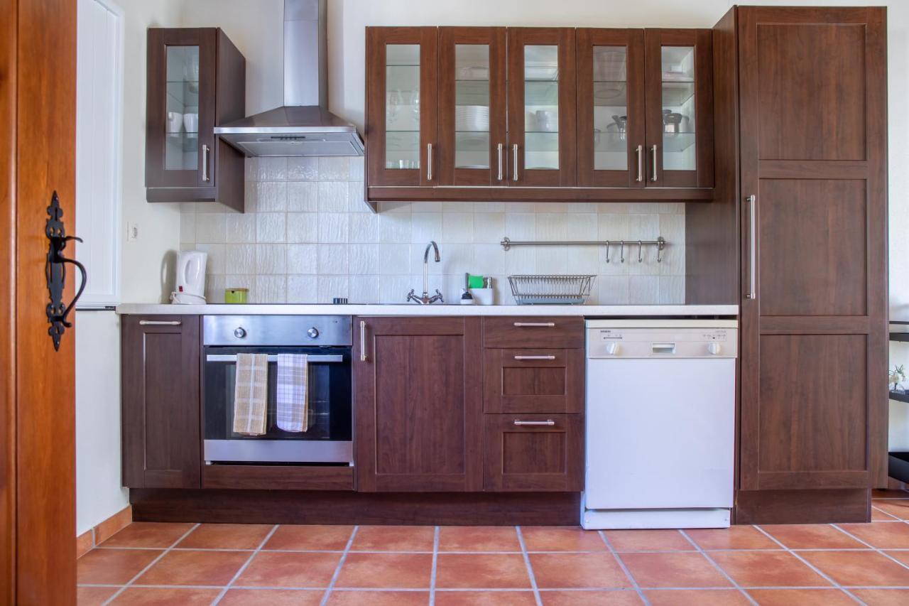 Vale De Ferreiros Guest House Abrantes Bagian luar foto