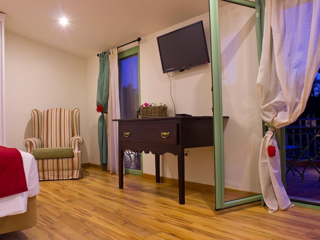 Vale De Ferreiros Guest House Abrantes Ruang foto