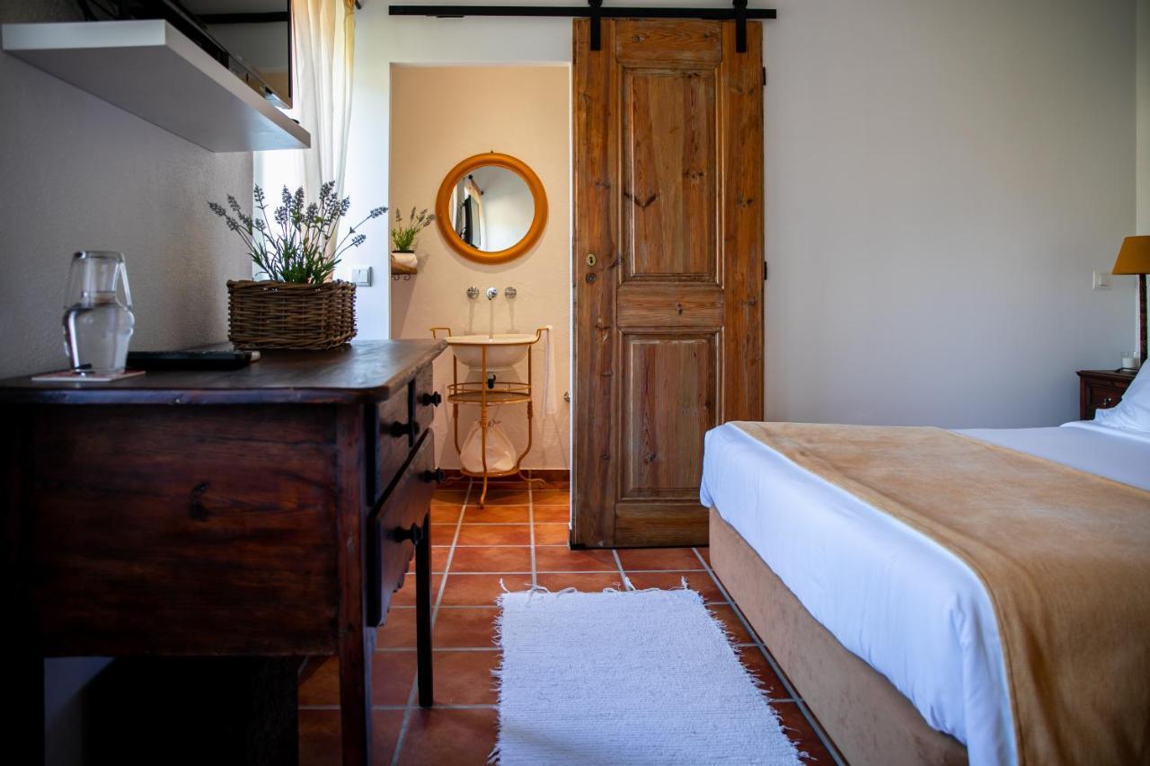 Vale De Ferreiros Guest House Abrantes Bagian luar foto