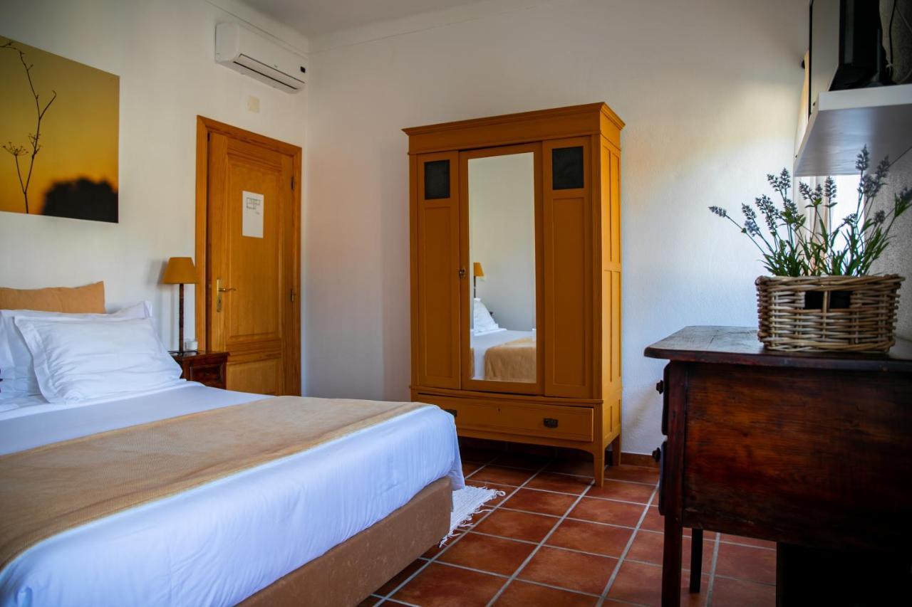 Vale De Ferreiros Guest House Abrantes Bagian luar foto